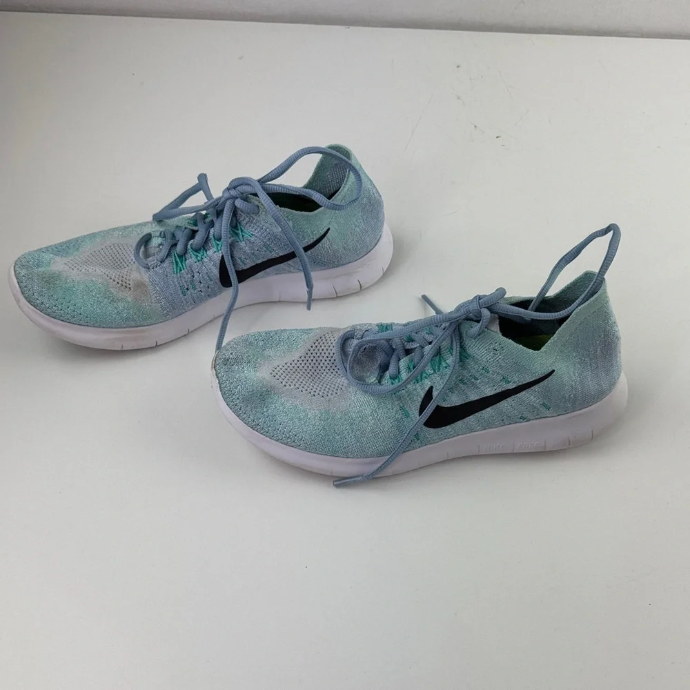 Nike Women's Aqua and Black Athletic Shoes - Picture 4 of 10